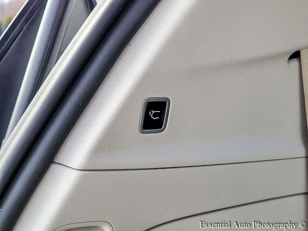 Used 2019 Chrysler Pacifica Touring-L w/ Advanced Safetytec Group image 29