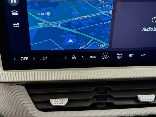 Used 2025 Ford Explorer Active image 16