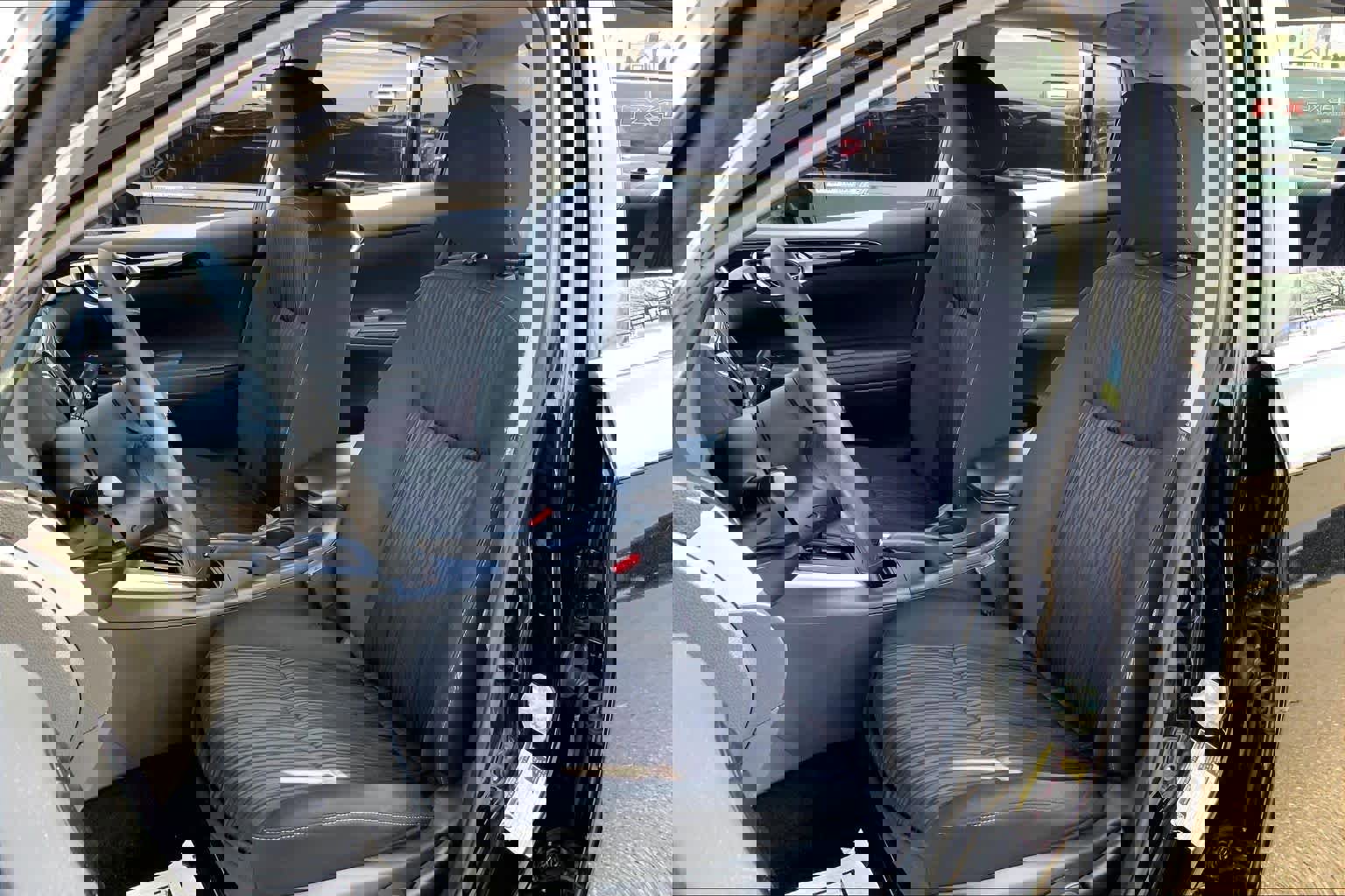 Used 2019 Nissan Sentra SV w/ Special Edition Package image 8