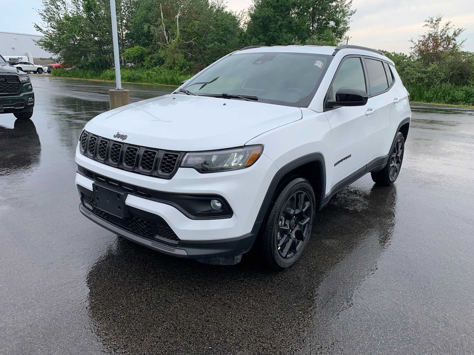 New 2026 Jeep Compass Latitude AWD/4WD image 1