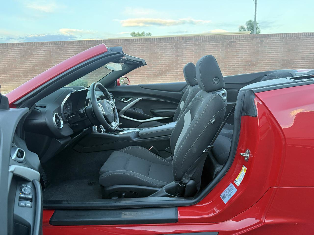 Used 2022 Chevrolet Camaro SS RWD image 9