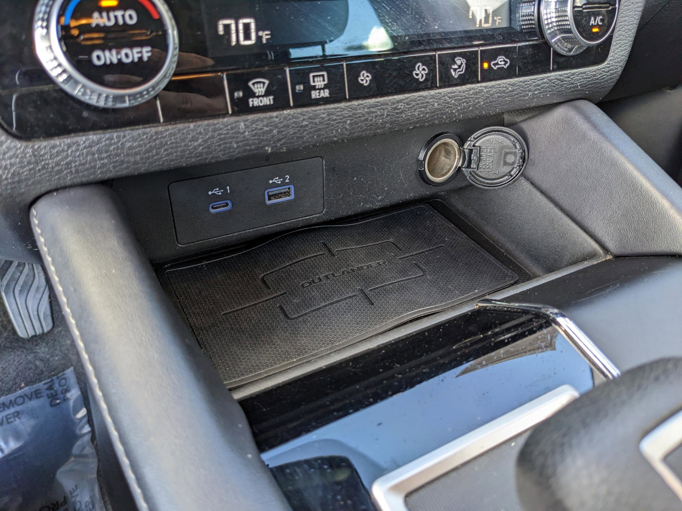 Used 2023 Mitsubishi Outlander ES image 21