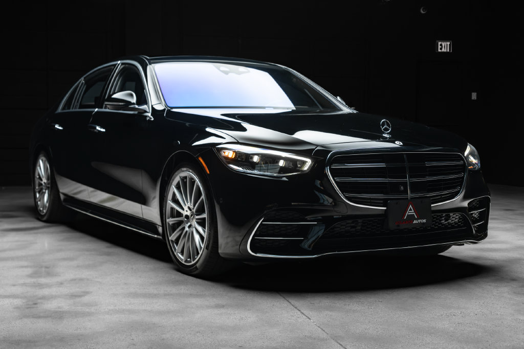 Used 2022 Mercedes-Benz S 500 4MATIC w/ AMG Line Package image 7