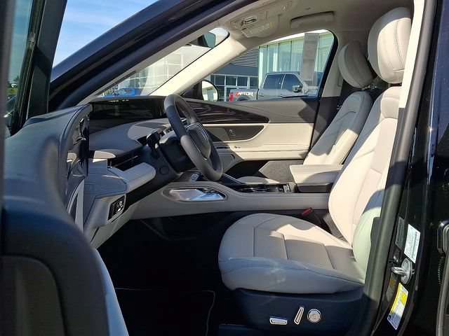 New 2026 Lincoln Nautilus Premier w/ Jet Appearance Package AWD/4WD image 6