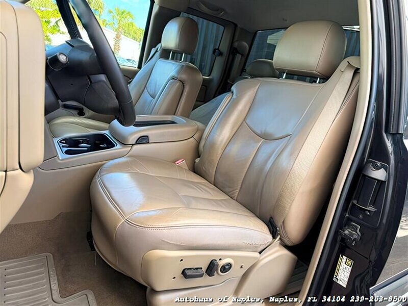 Used 2004 Chevrolet Silverado 2500 LT image 26