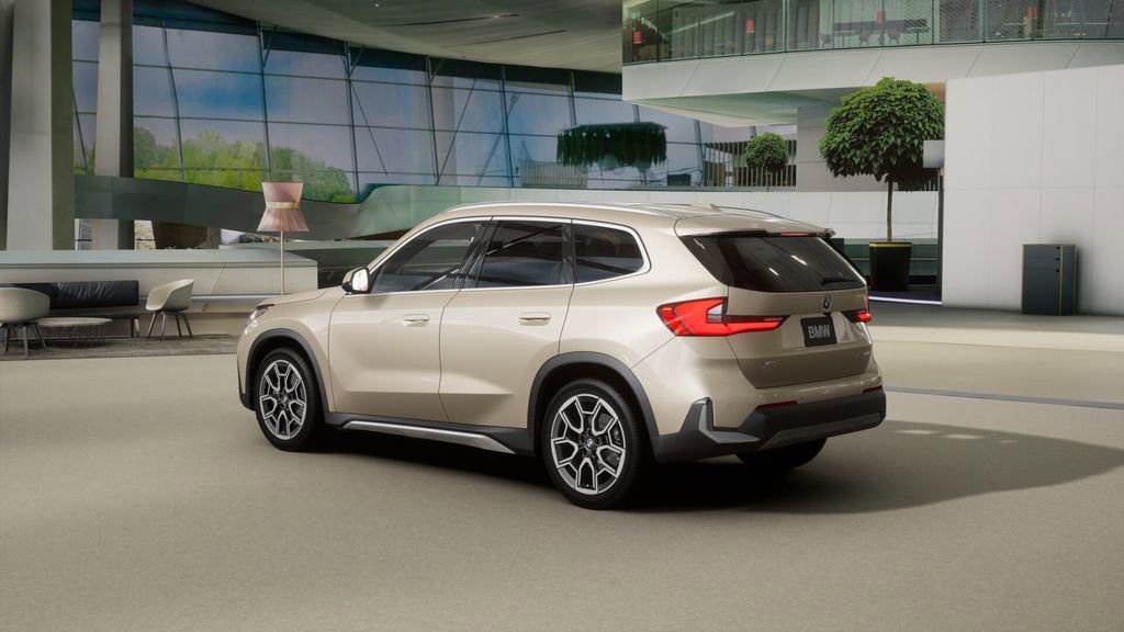 New 2026 BMW X1 xDrive28i w/ Technology Package image 2