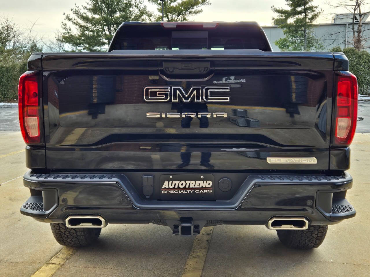 Used 2025 GMC Sierra 1500 Elevation w/ Elevation Premium Package AWD/4WD image 19