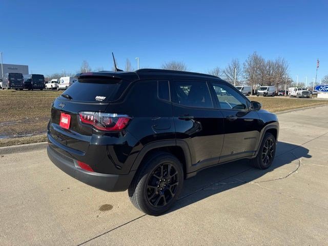 New 2026 Jeep Compass Latitude AWD/4WD image 7