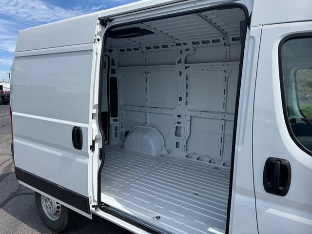New 2026 RAM ProMaster 1500 w/ Convenience Group FWD image 14