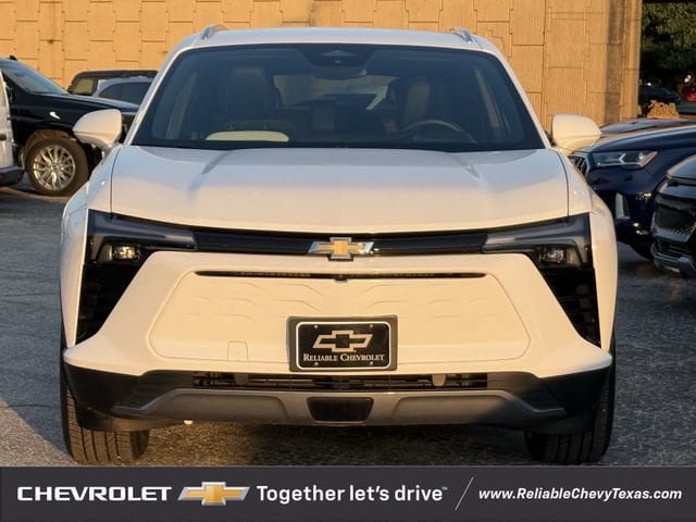 Used 2024 Chevrolet Blazer EV LT AWD/4WD image 3