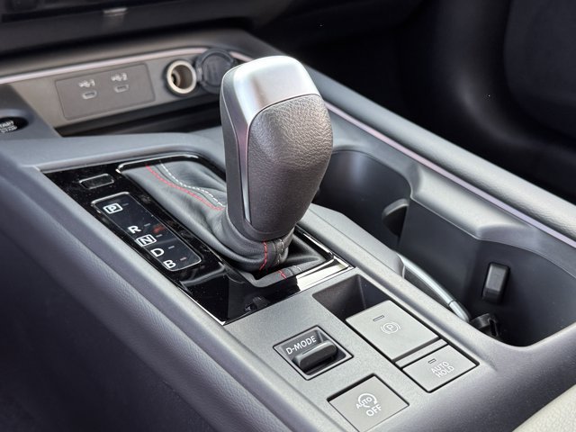New 2026 Nissan Sentra SR w/ Floor Mat Package FWD image 12