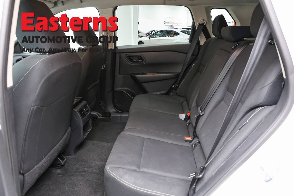 Used 2024 Nissan Rogue S AWD/4WD image 22
