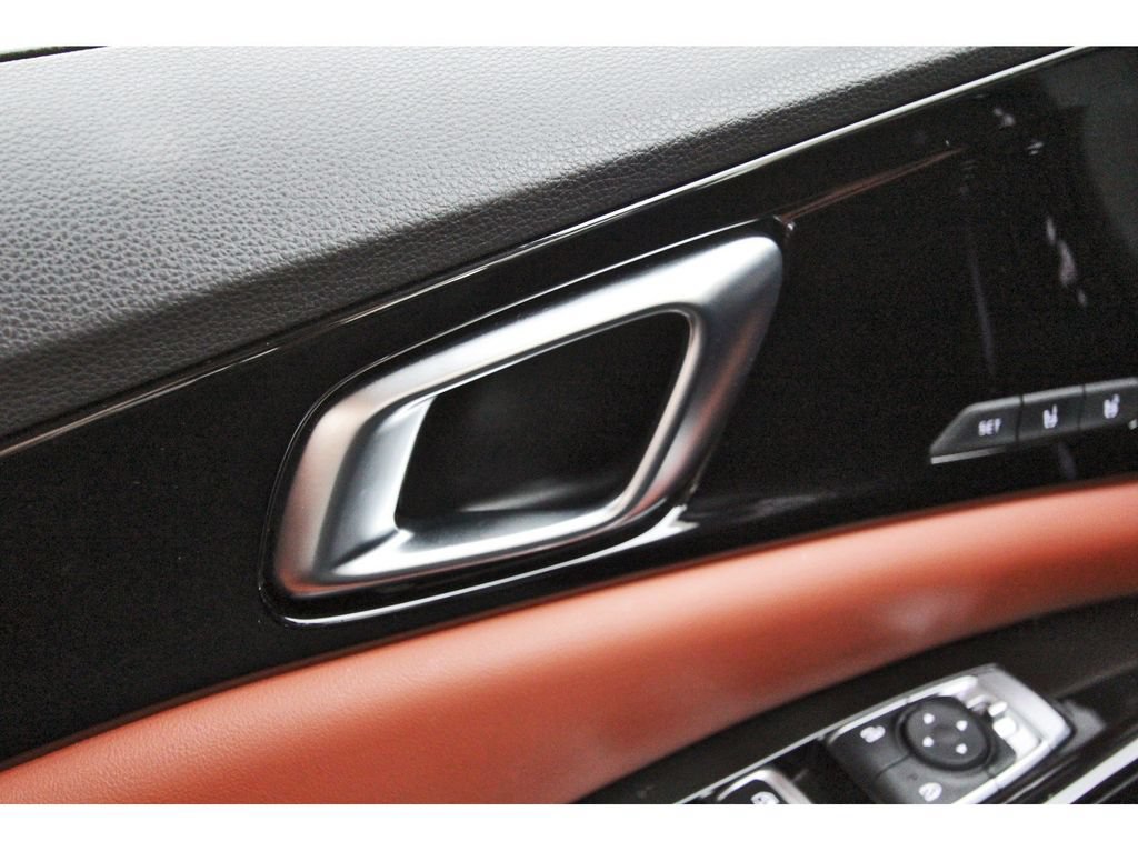 Used 2023 Kia Carnival SX FWD image 22