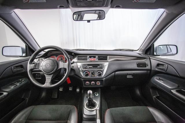 Used 2006 Mitsubishi Lancer Evolution MR AWD/4WD image 12