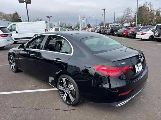 Used 2022 Mercedes-Benz C 300 Sedan image 4