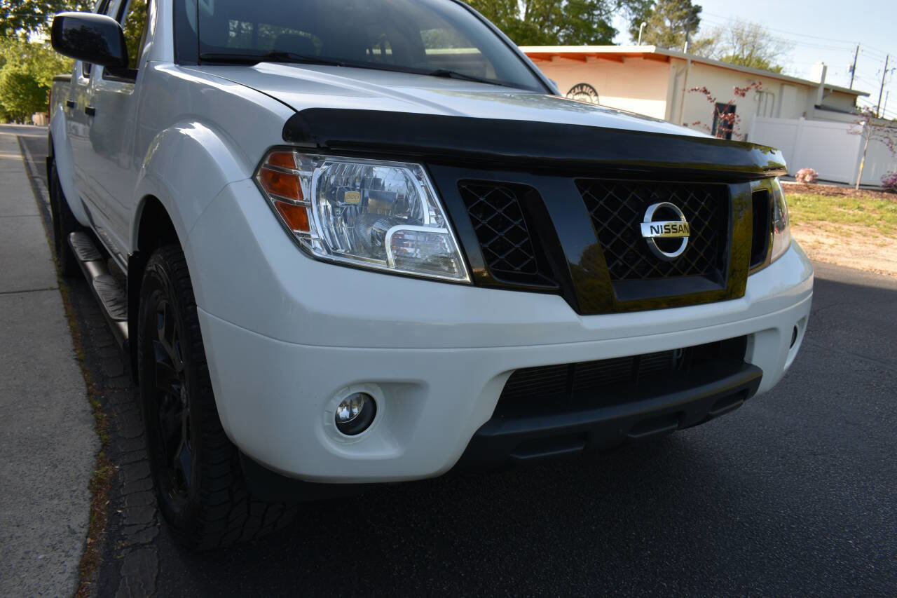 Used 2018 Nissan Frontier SV w/ Value Truck Package AWD/4WD image 37