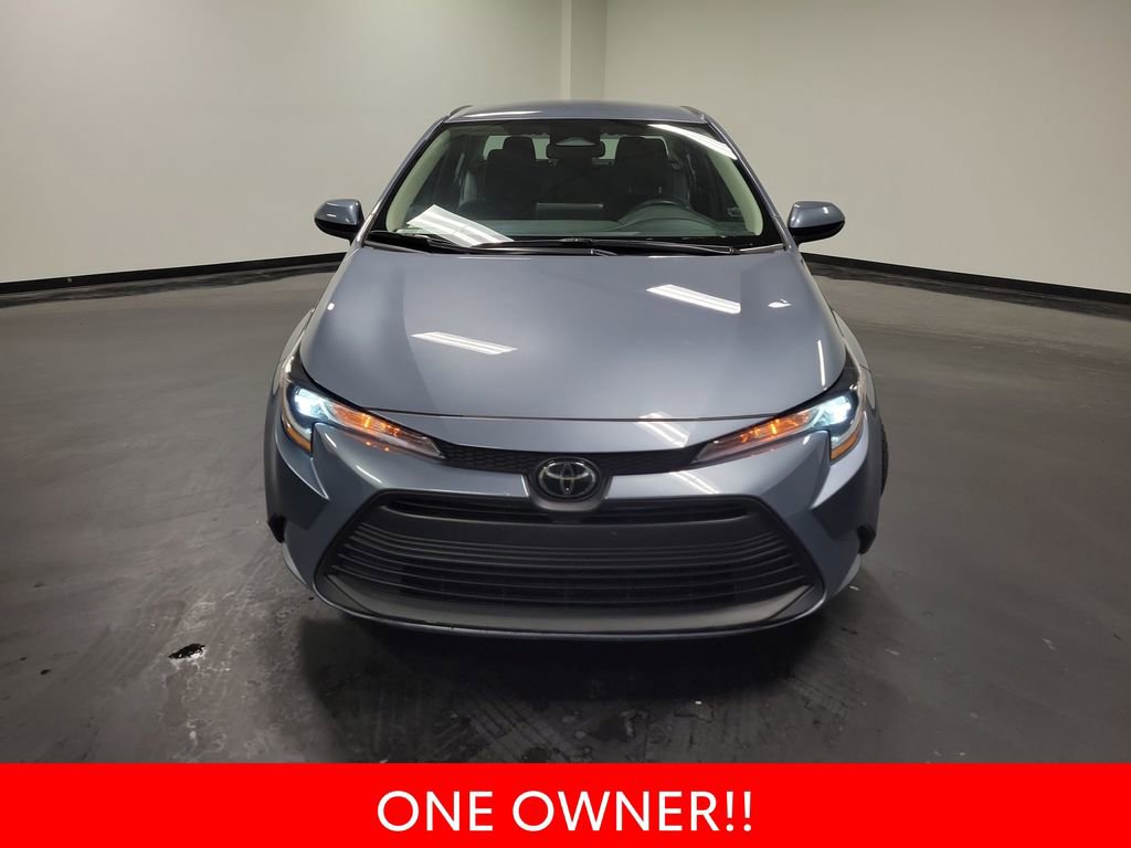 Used 2024 Toyota Corolla LE FWD image 3