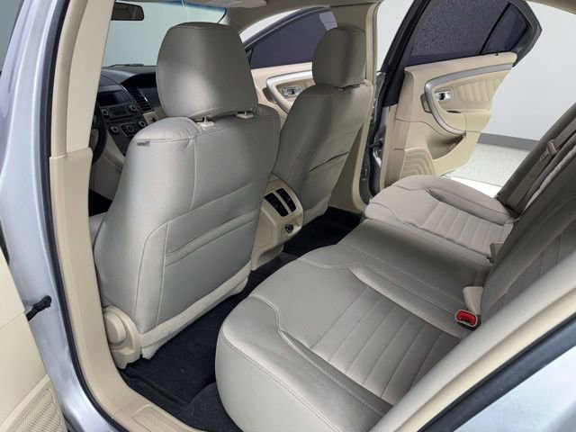 Used 2018 Ford Taurus SE FWD image 18