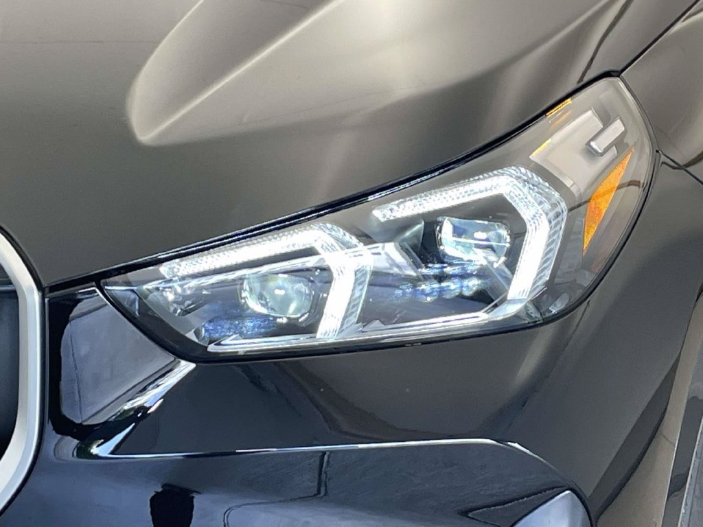 New 2027 BMW X1 xDrive28i w/ Technology Package AWD/4WD image 9