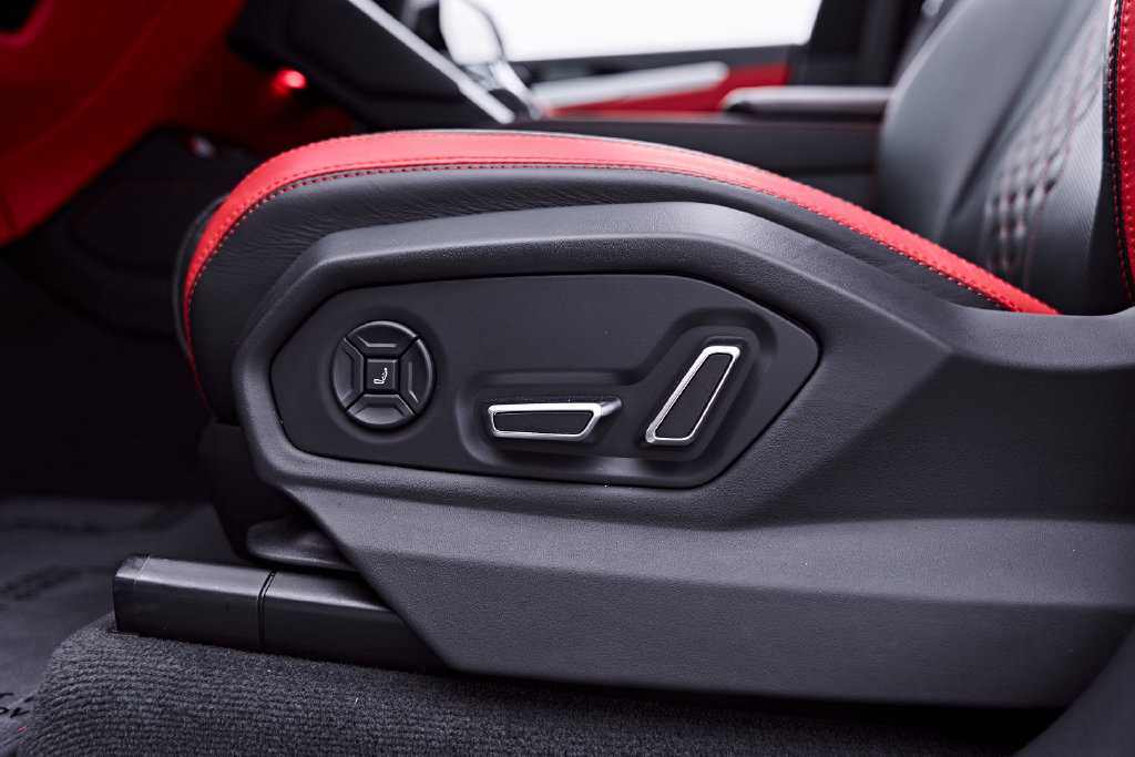 Used 2023 Lamborghini Urus S AWD/4WD image 58