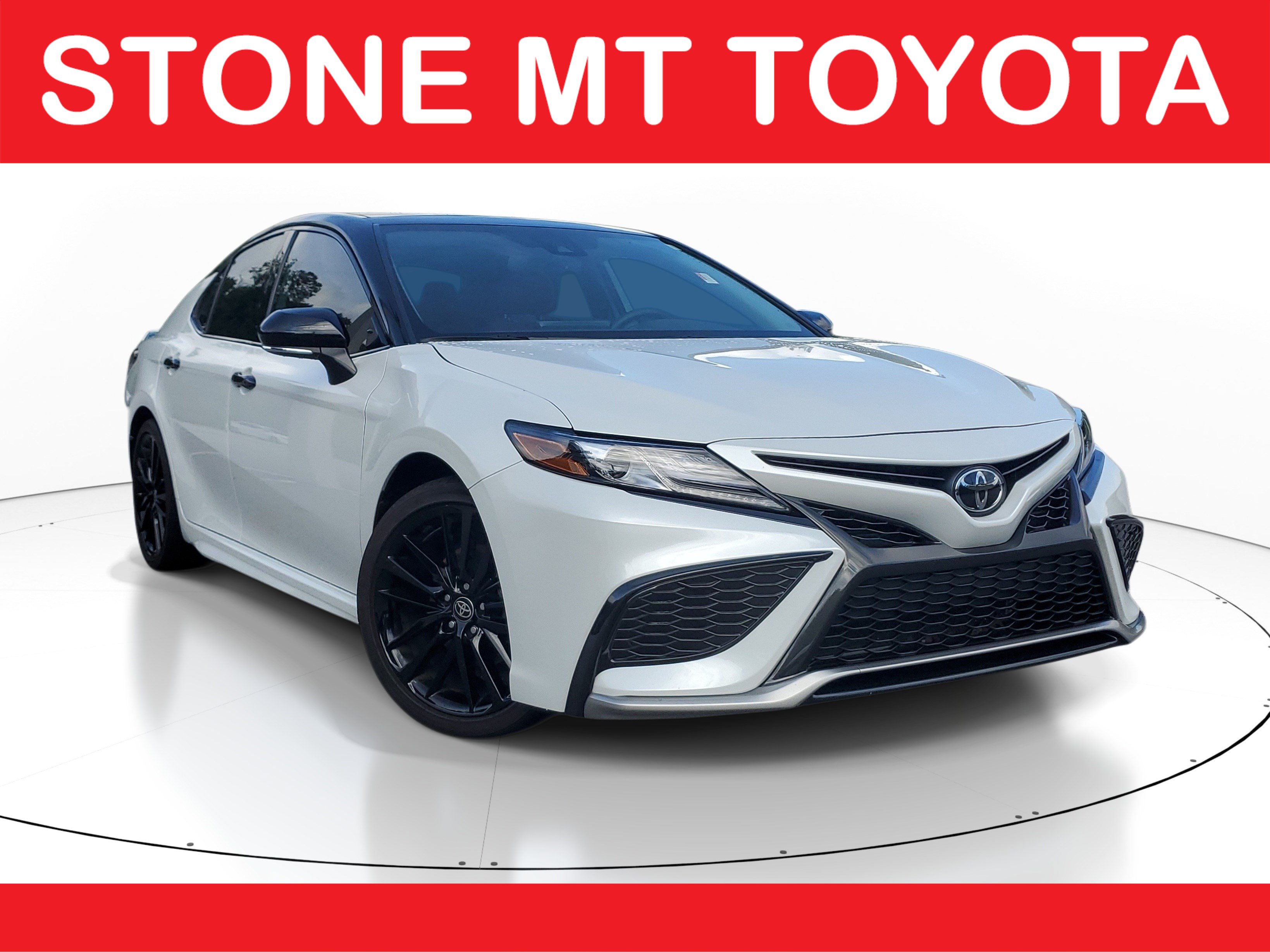 Used 2024 Toyota Camry XSE FWD image 1