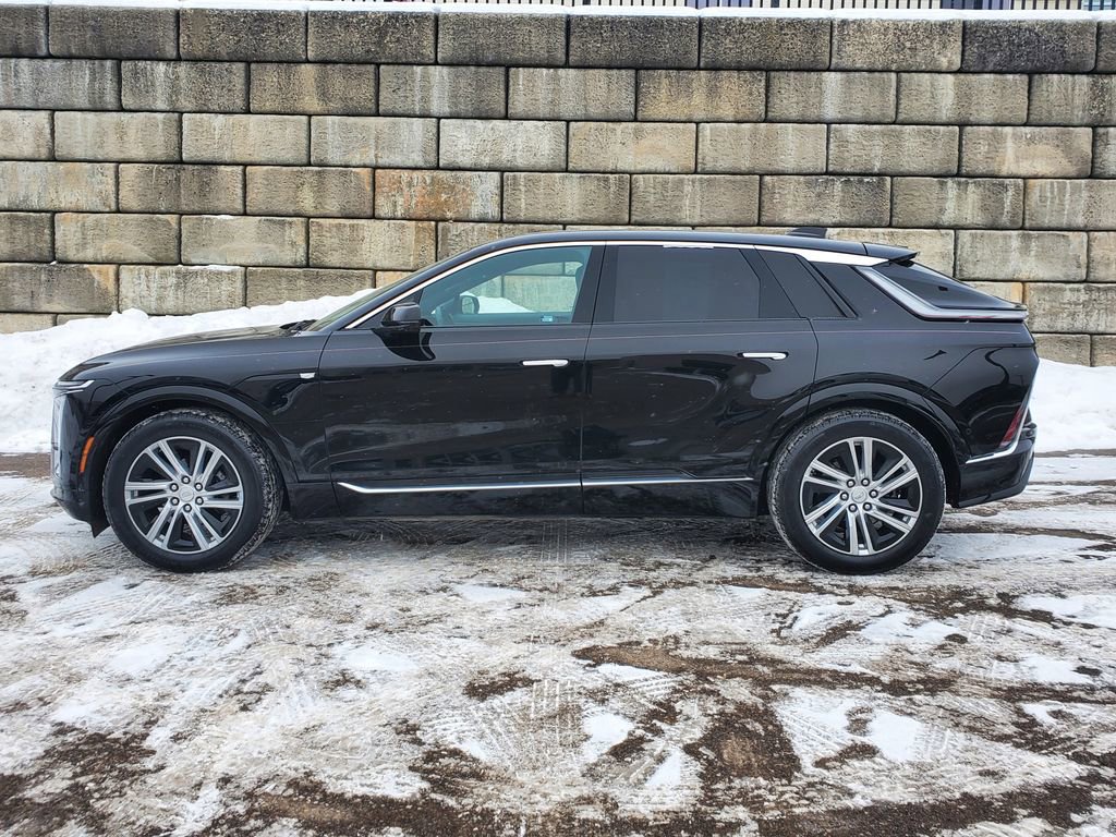 Used 2024 Cadillac Lyriq Tech w/ Driver Assist Package image 2