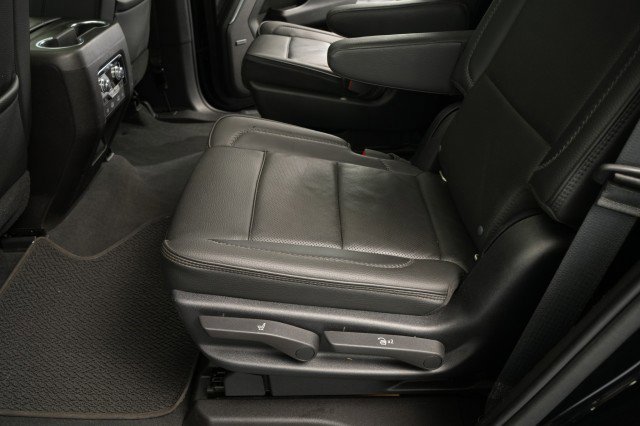 Used 2021 GMC Yukon Denali w/ Denali Premium Package AWD/4WD image 55