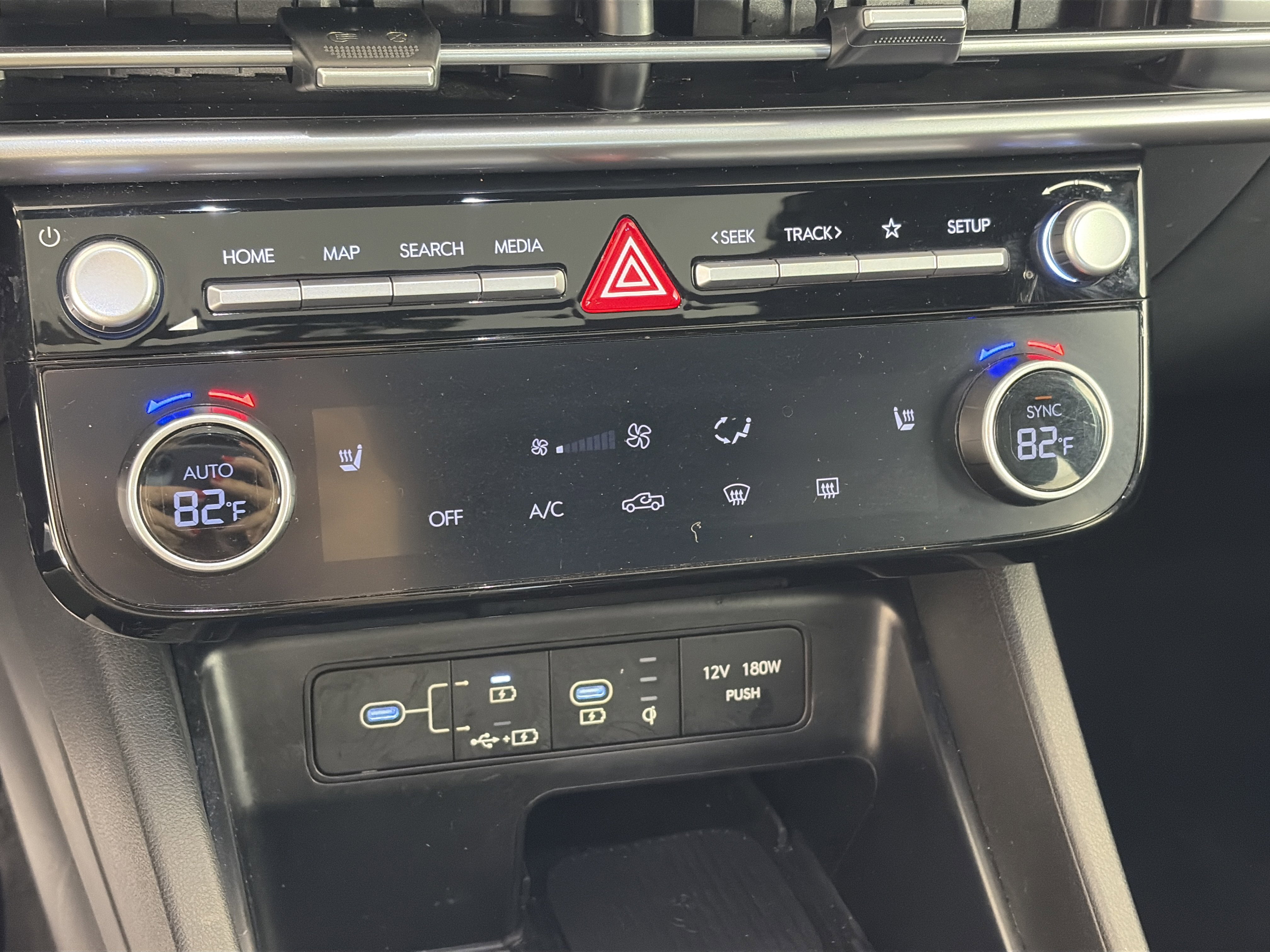 Certified 2025 Hyundai Santa Cruz SEL image 19