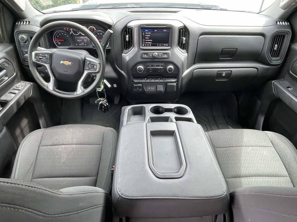 Used 2022 Chevrolet Silverado 2500 Custom w/ Custom Value Package AWD/4WD image 11