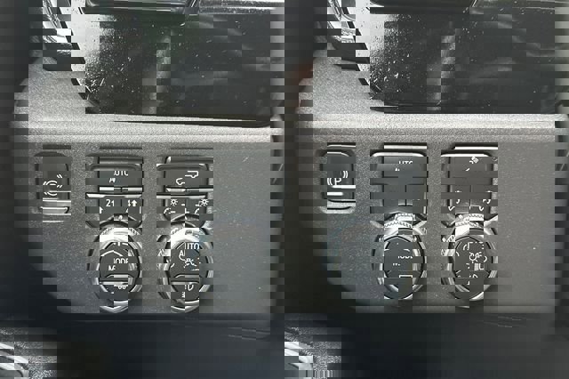 Used 2023 GMC Sierra 1500 Elevation image 33