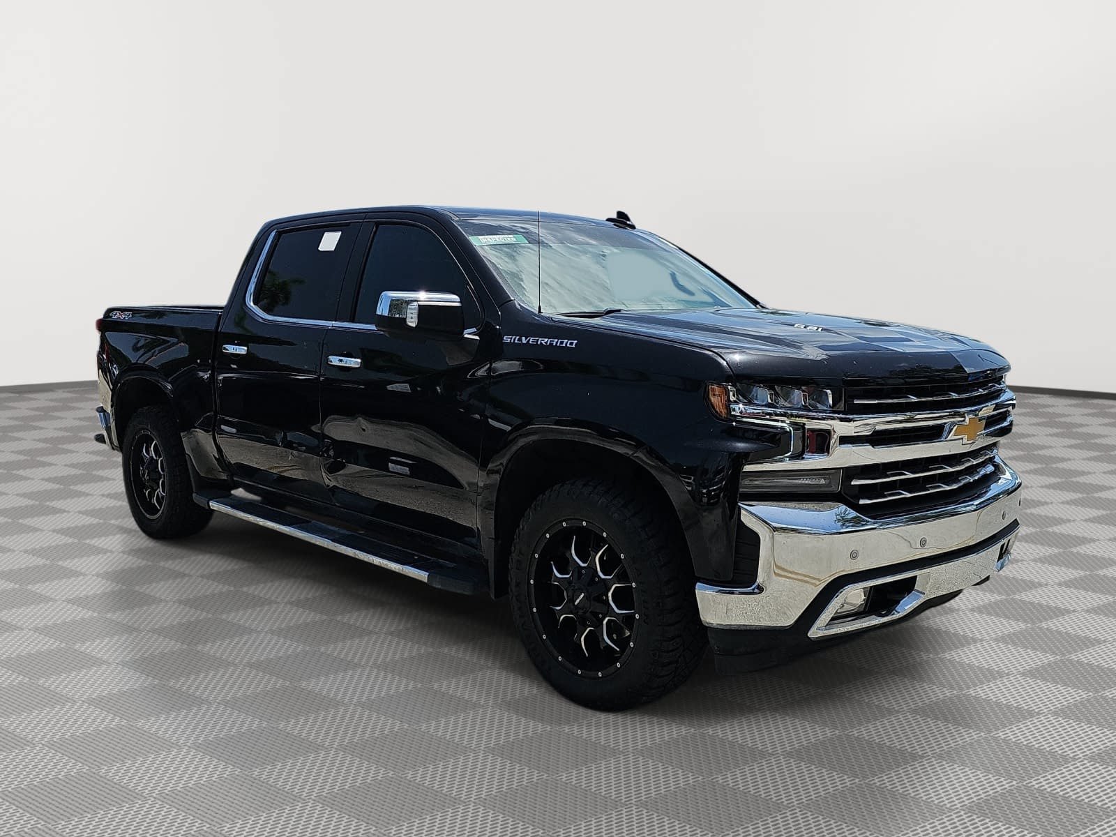 Used 2021 Chevrolet Silverado 1500 LTZ AWD/4WD image 2