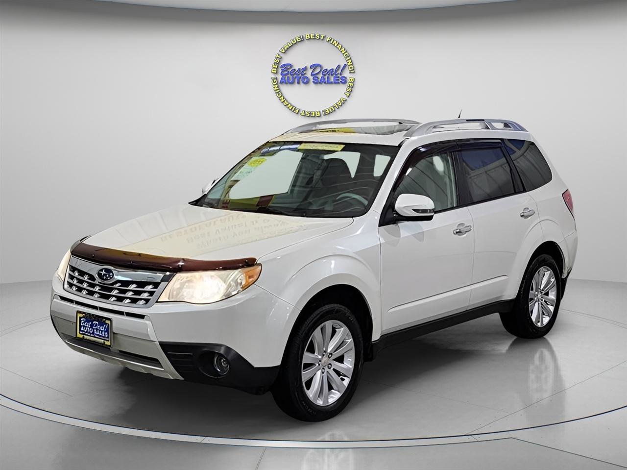 Used 2013 Subaru Forester 2.5X Touring AWD/4WD image 2