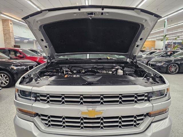 Used 2018 Chevrolet Silverado 1500 Custom w/ Custom Value Package AWD/4WD image 37