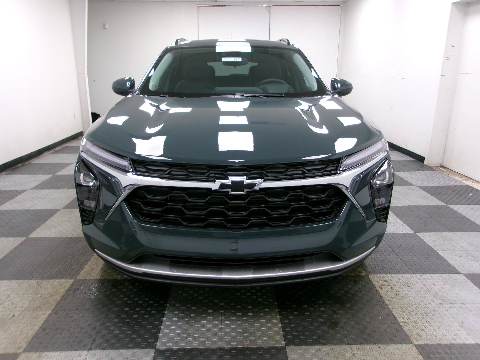 New 2026 Chevrolet Trax LT w/ Driver Confidence Package FWD image 15