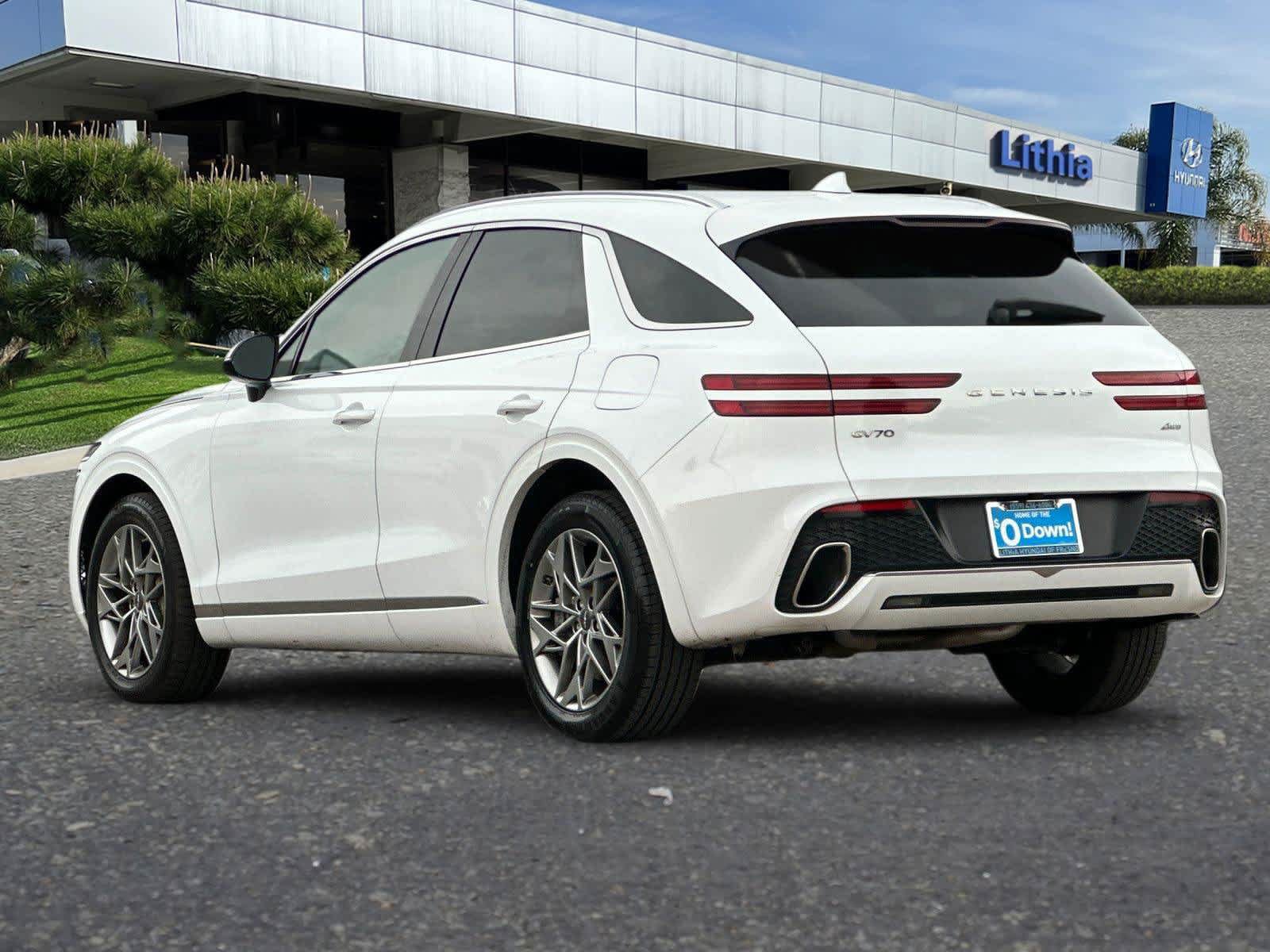 Used 2025 Genesis GV70 2.5T AWD/4WD image 7