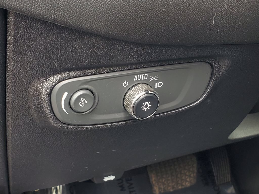 Used 2019 Chevrolet Equinox LT AWD/4WD image 10