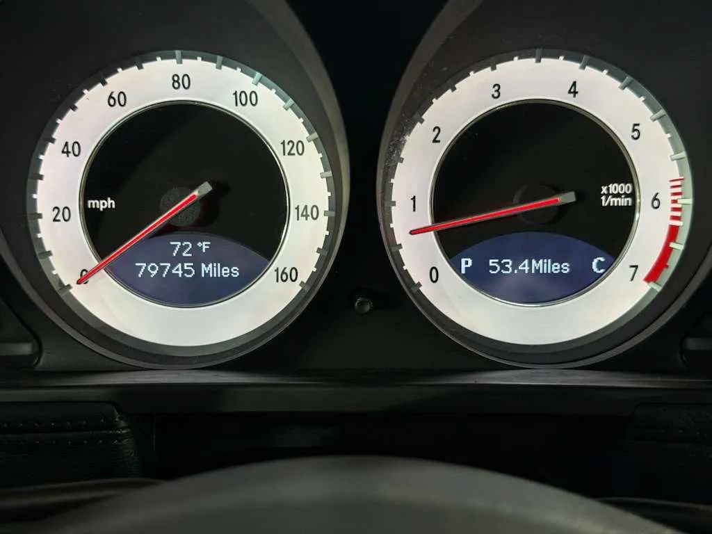 Used 2011 Mercedes-Benz SL 550 w/ Premium I Pkg image 33