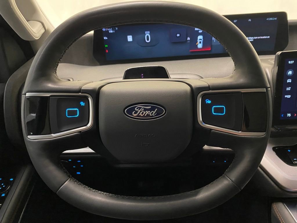Used 2025 Ford Expedition Active AWD/4WD image 22