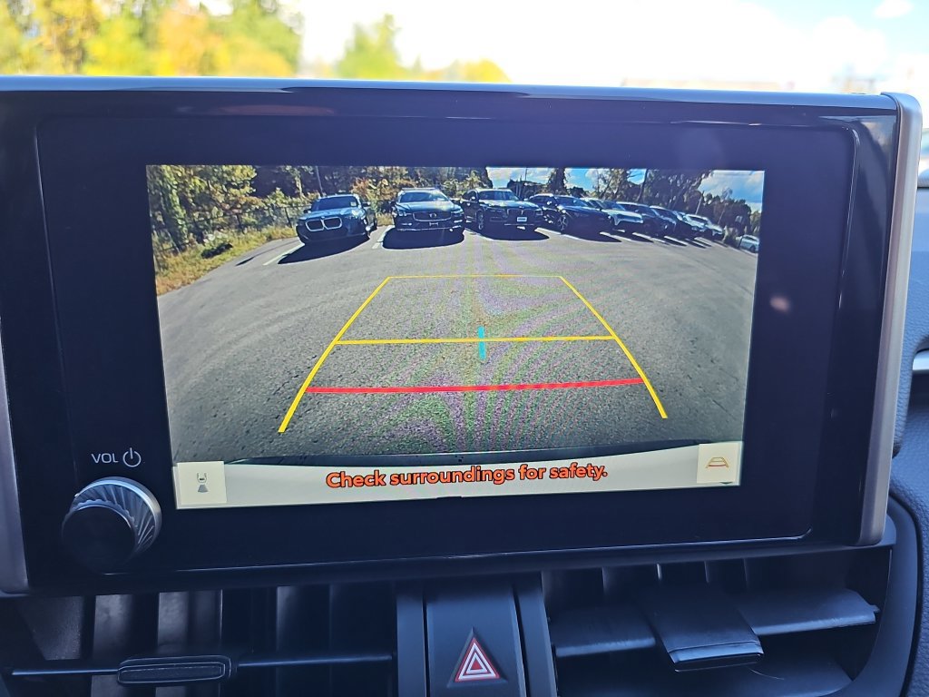 Used 2024 Toyota RAV4 LE AWD/4WD image 16