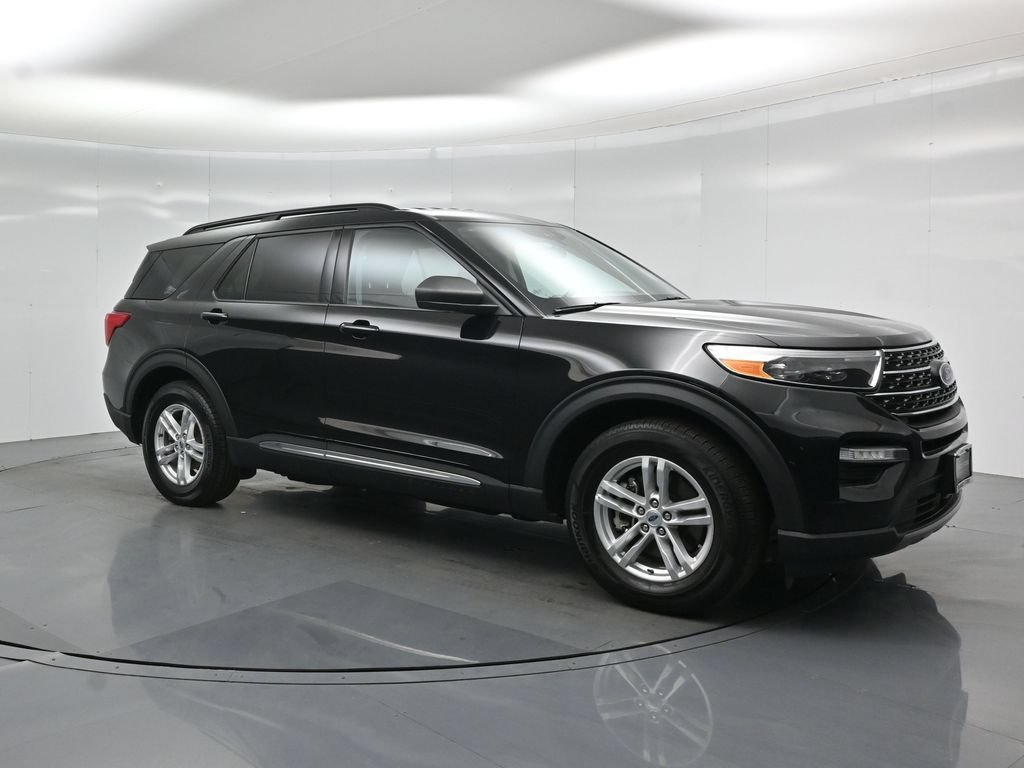 Certified 2023 Ford Explorer XLT w/ Equipment Group 202A RWD image 57