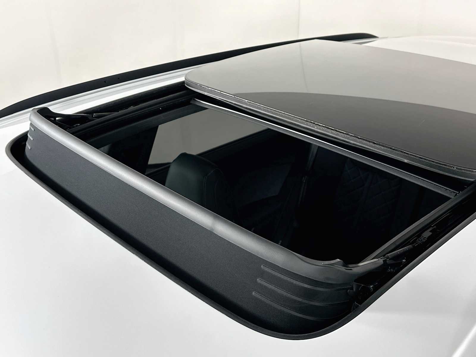 New 2026 Audi SQ8 Prestige AWD/4WD image 20