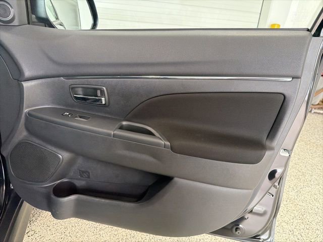Used 2024 Mitsubishi Outlander Sport AWD image 20
