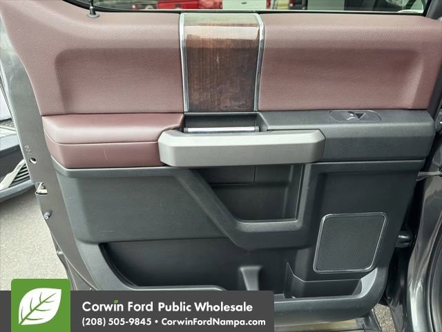 Used 2016 Ford F150 Platinum w/ Equipment Group 701A Luxury image 29