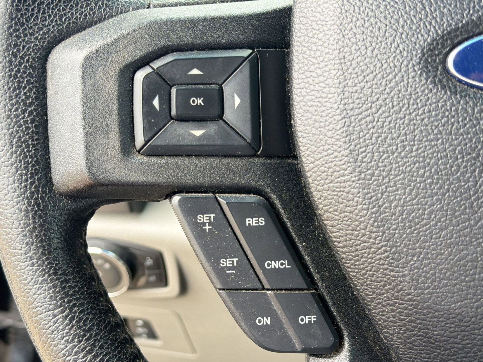 Used 2015 Ford F150 XLT w/ Equipment Group 302A Luxury AWD/4WD image 17