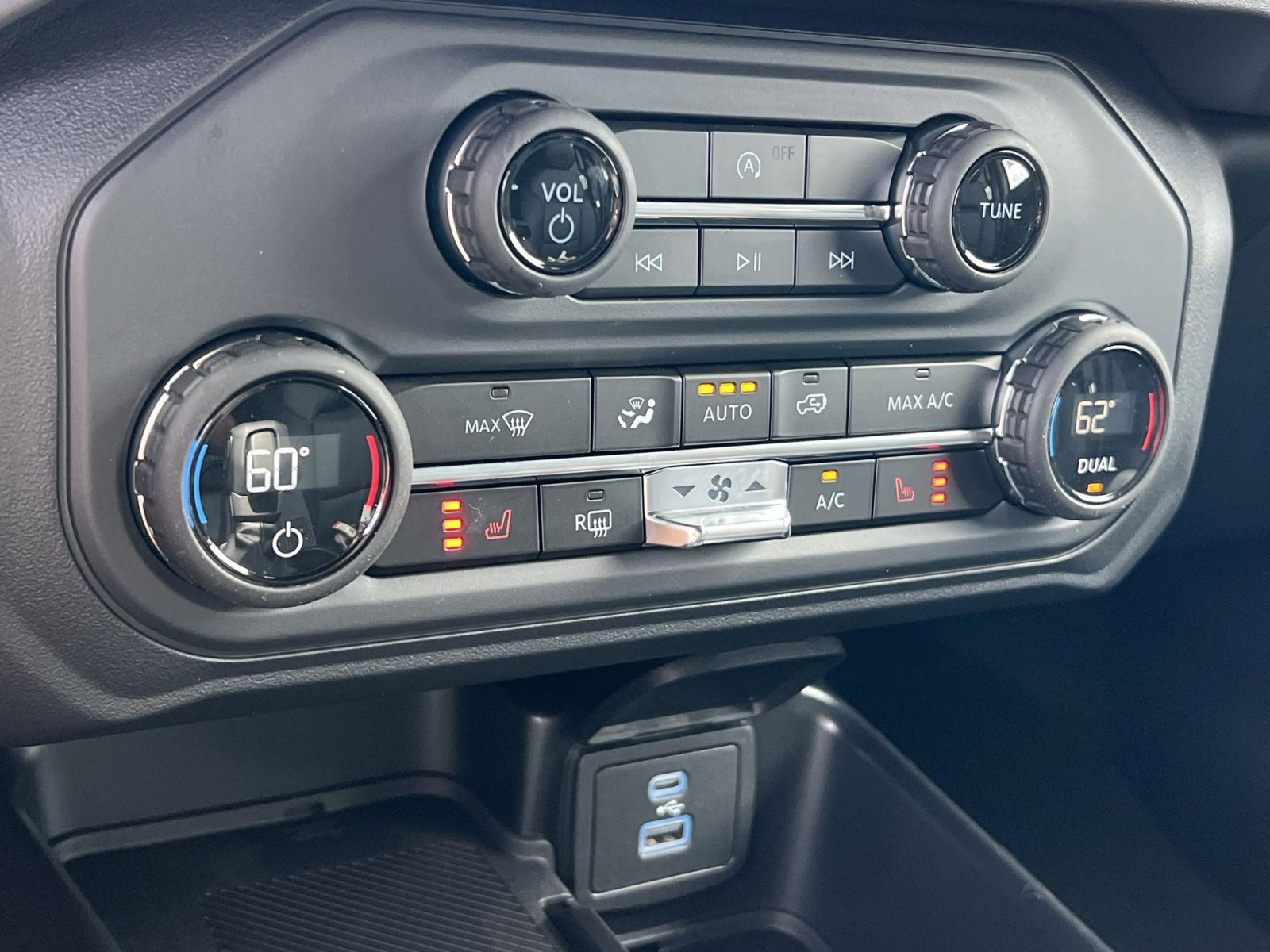 New 2025 Ford Bronco Big Bend image 21