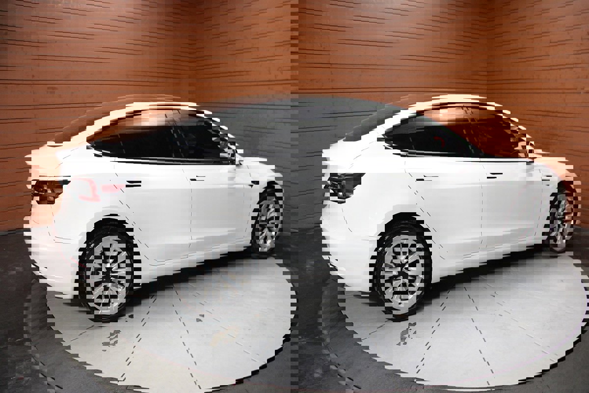Used 2023 Tesla Model 3 Long Range image 18