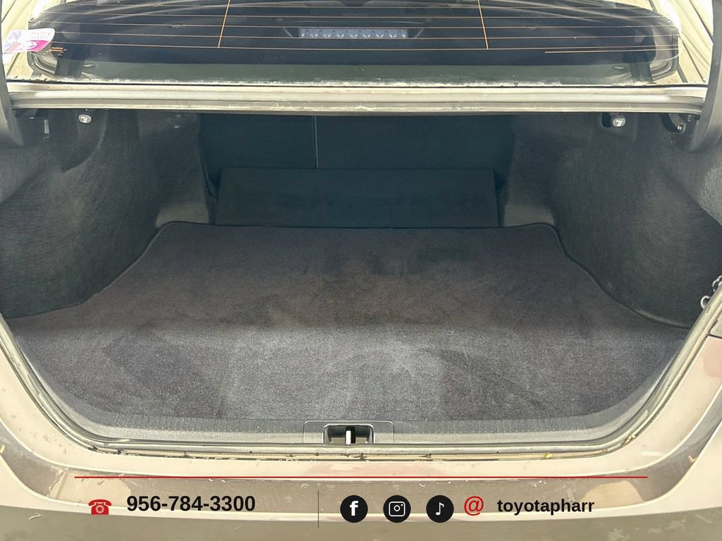 Used 2023 Toyota Camry SE FWD image 22