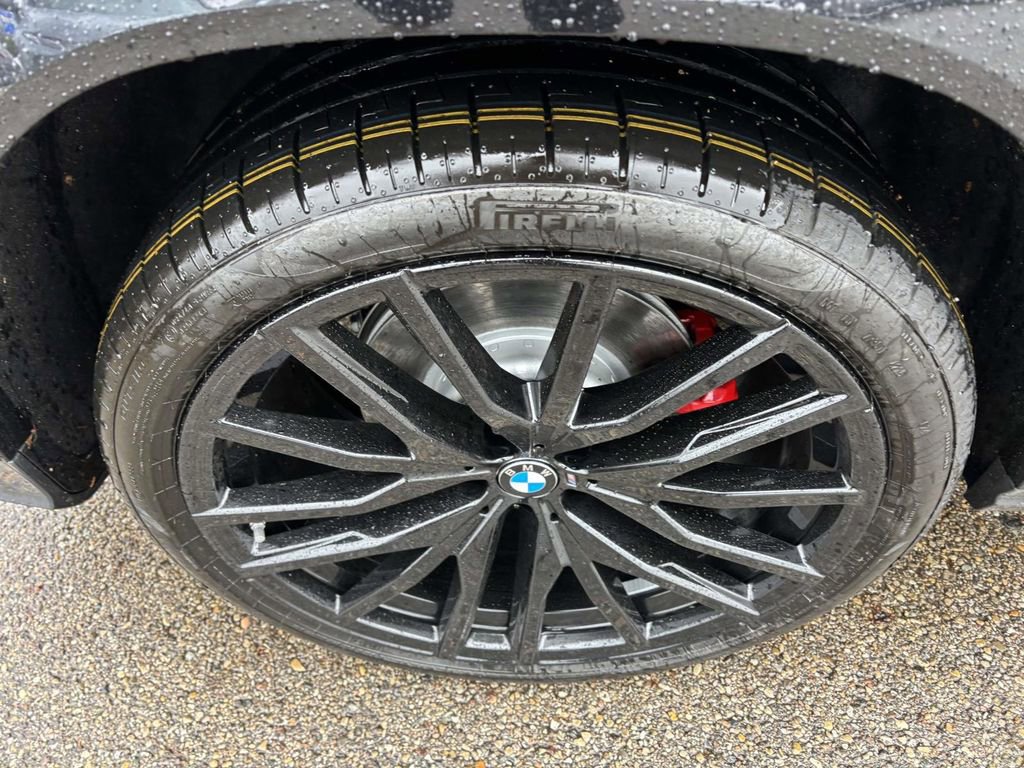 New 2026 BMW X6 xDrive40i image 10