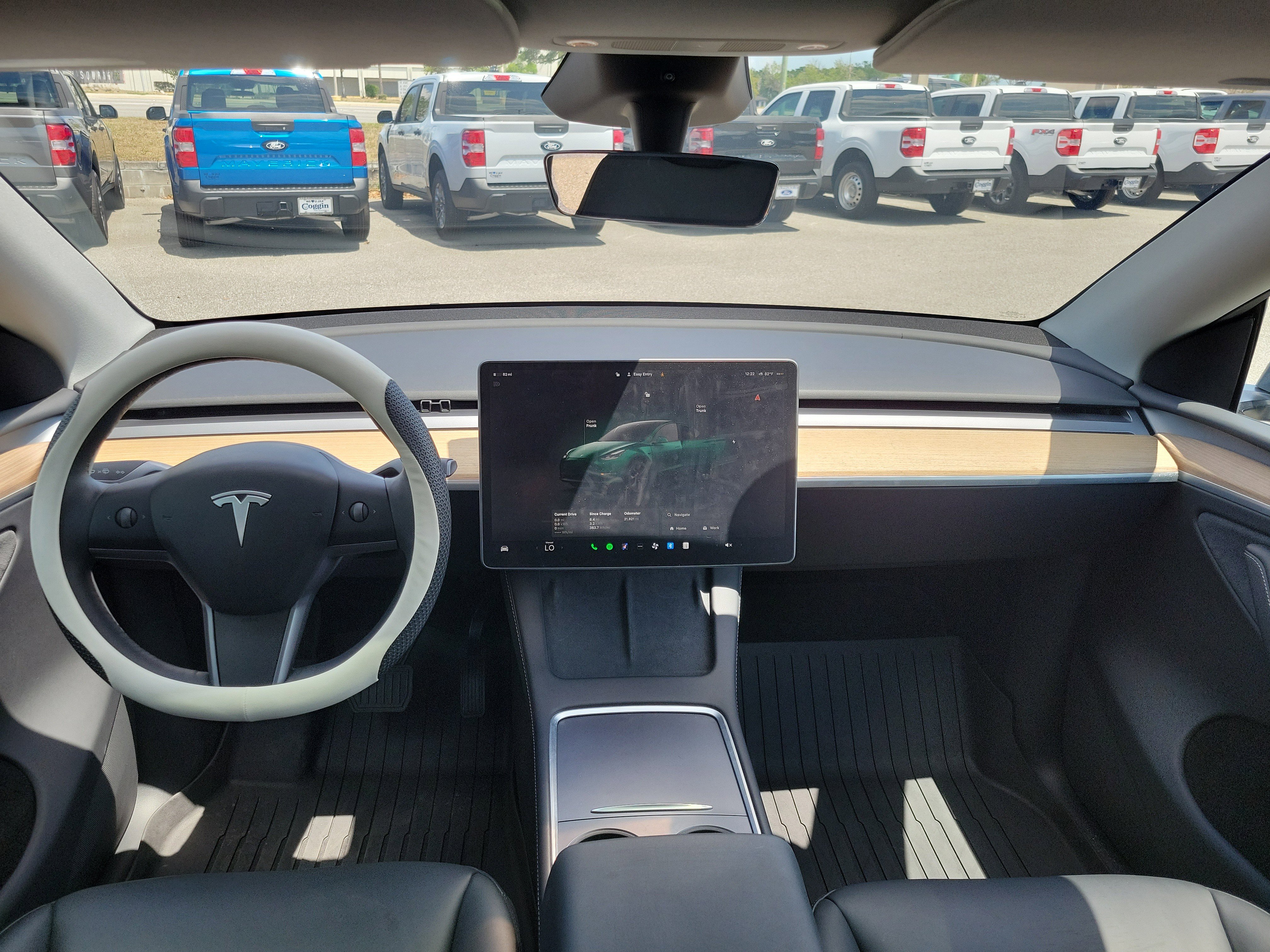 Used 2025 Tesla Model Y Long Range AWD/4WD image 8