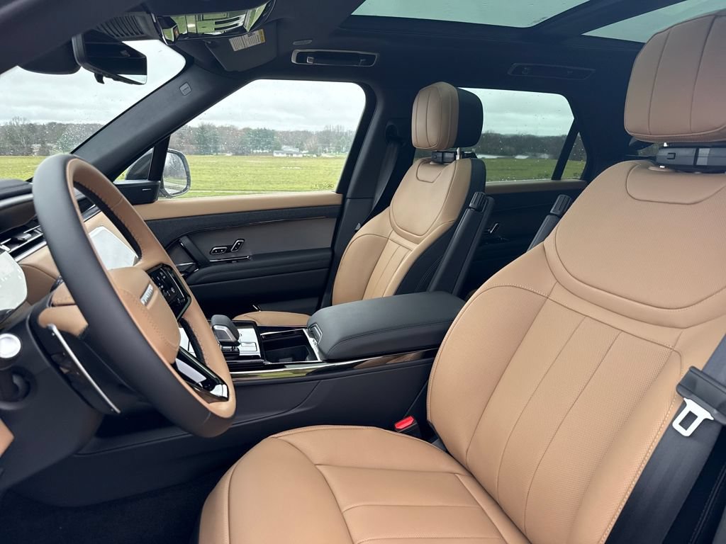 New 2026 Land Rover Range Rover Sport Dynamic SE AWD/4WD image 10